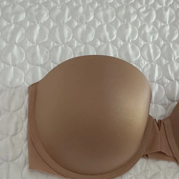Victorias Secret women size 32D Tan Strapless underwire Bra - Picture 2 of 8
